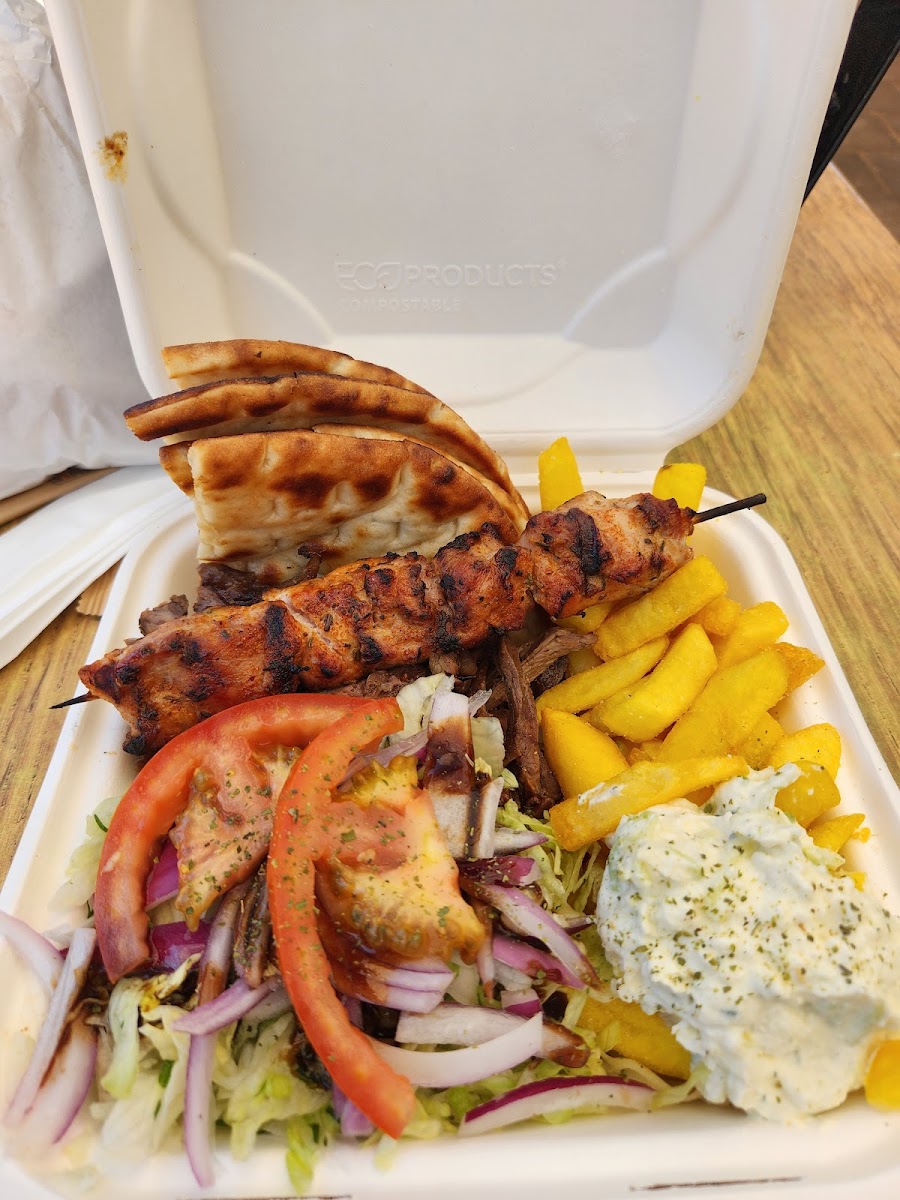 Skara Greek Street Food Photo 6